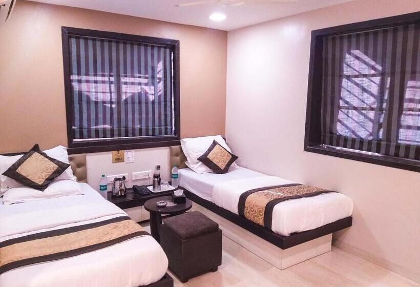 Quarto Triplo Deluxe com Vistas, Colaba Suites   Near Taj Hotel, Mumbai