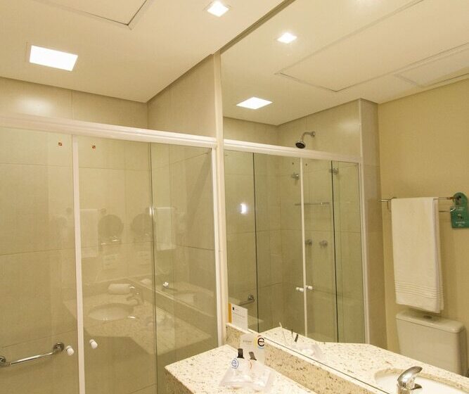 חדר סופריור לשלושה, Esuites Virgínia Luxemburgo