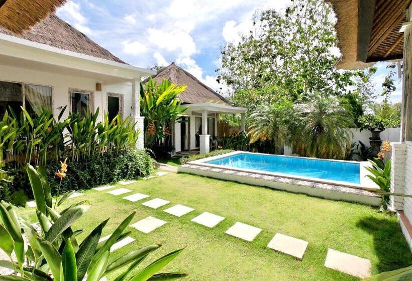 Номер Стандарт Вид на Бассейн, Villa Santai Bali