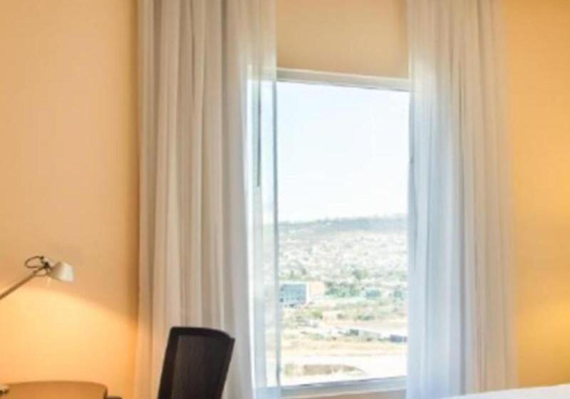 Quarto Estandar Cama King, Fairfield Inn & Suites Queretaro Juriquilla