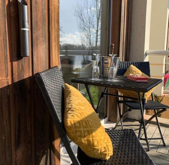 Семейный Номер, Hôtel De L Ile Du Saussay