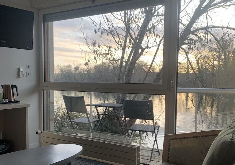 Семейный Номер, Hôtel De L Ile Du Saussay