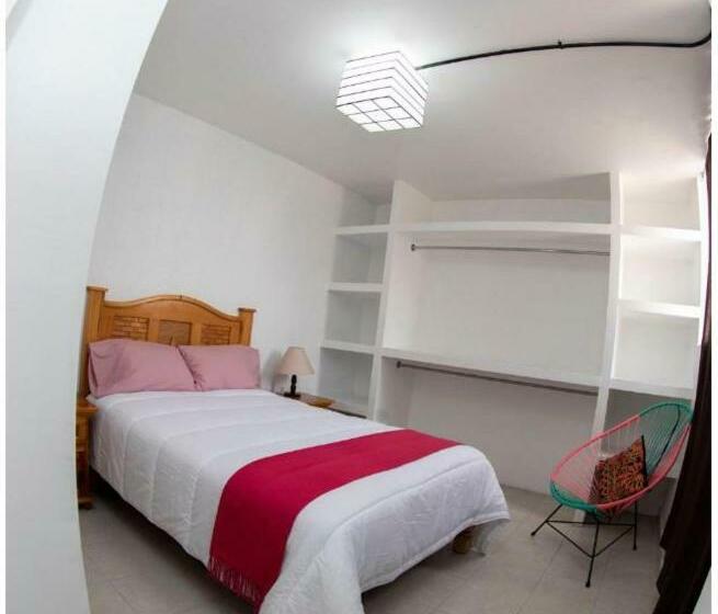 Quarto Estandar, Hostel St Llorenc