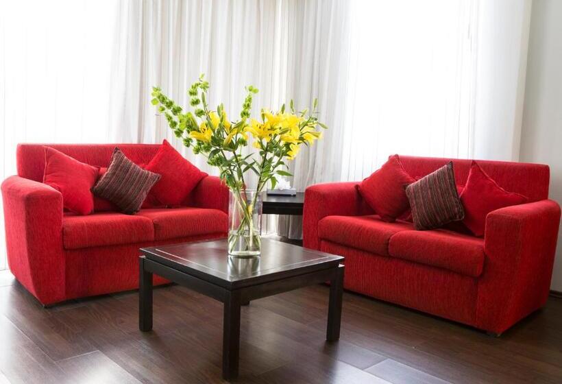 Quarto Estandar, Suites Ganges