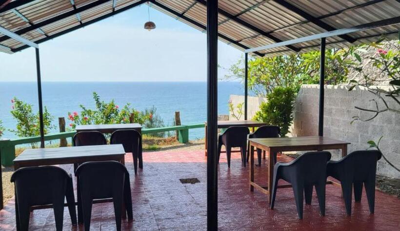 اتاق استاندارد با چشم‌انداز دریا, Seashore Beach Resort Varkala
