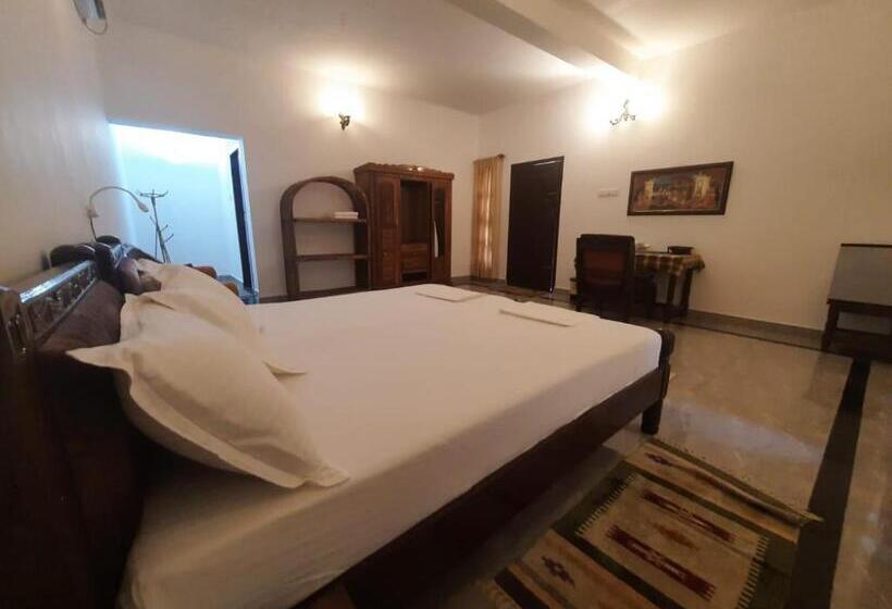اتاق لوکس با چشم‌انداز دریا, Seashore Beach Resort Varkala