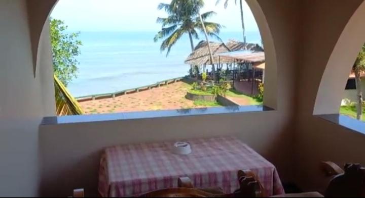 اتاق لوکس با چشم‌انداز دریا, Seashore Beach Resort Varkala