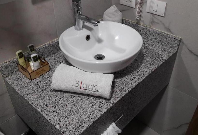 エコノミールーム, Block Suites