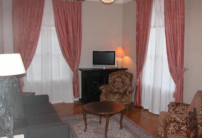 Family Suite, Domaine De Beaupré   Hotel The Originals Relais
