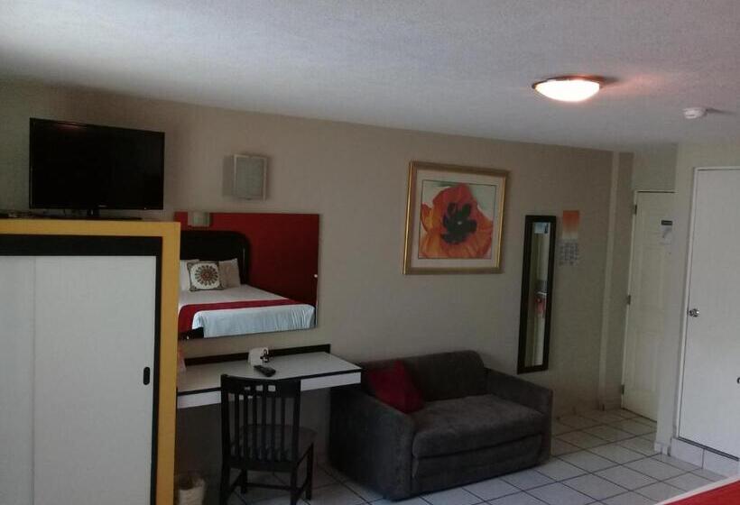 Suite, Howard Johnson Leon Avenida