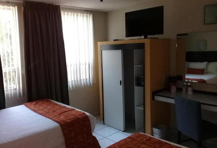 Habitació Estàndard 2 Llits Matrimoni, Howard Johnson Leon Avenida