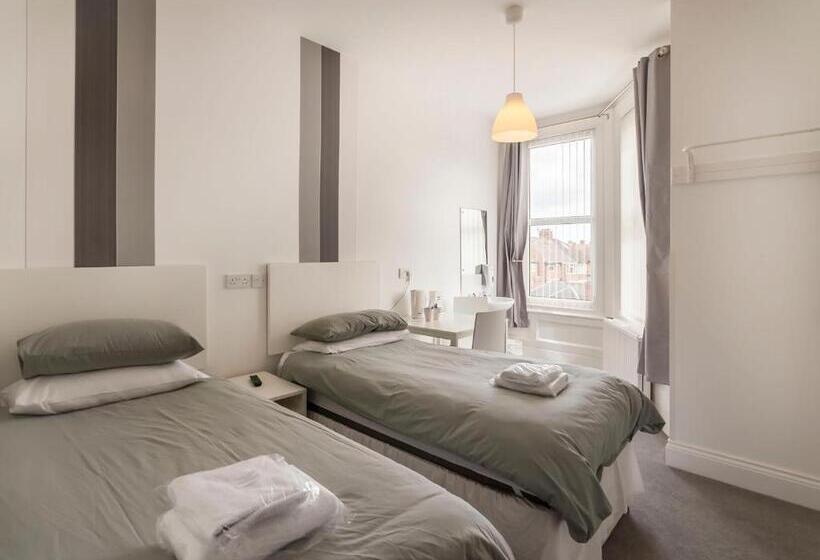 Номер Стандарт, Kingswood Guest House