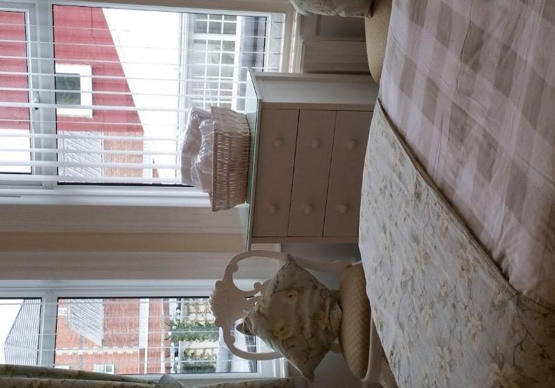 Номер Стандарт, Kingswood Guest House