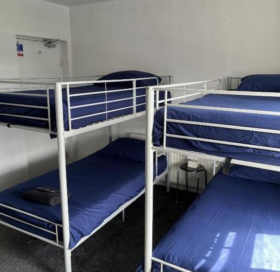 Кровать в Общей Комнате, Beverley Budget Inn