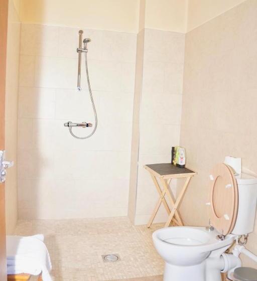 Quarto Estandar, Ravencar Farm B&b