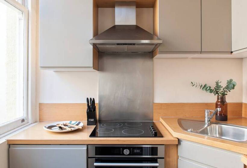 침실 1개 아파트, Saco Bristol  West India House