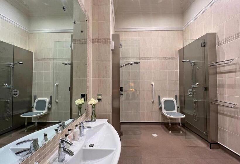 Quarto Estandar para Deficientes Físicos, Morgans
