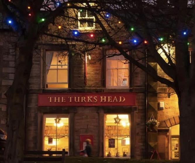 חדר סטנדרט לארבעה, Turks Head Rothbury