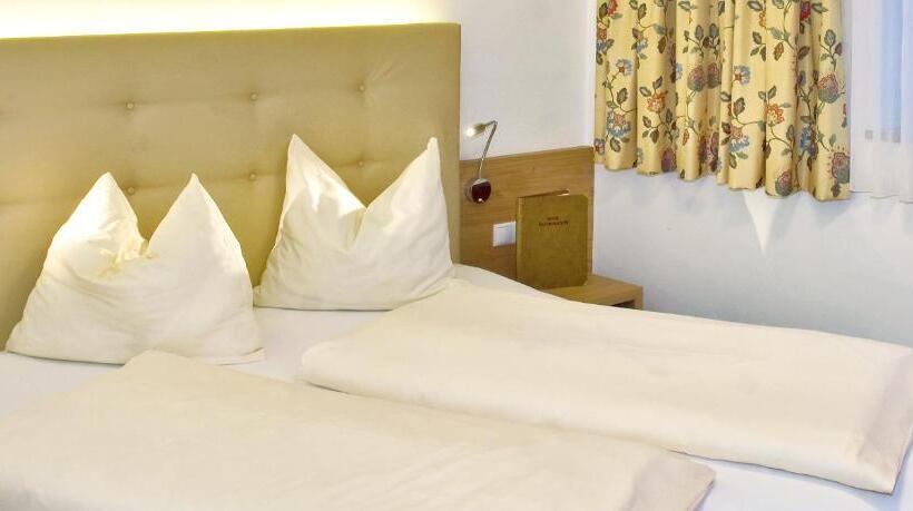 غرفة قياسية, Berghof