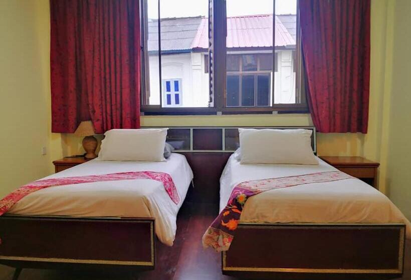 Номер Deluxe, Cintra House