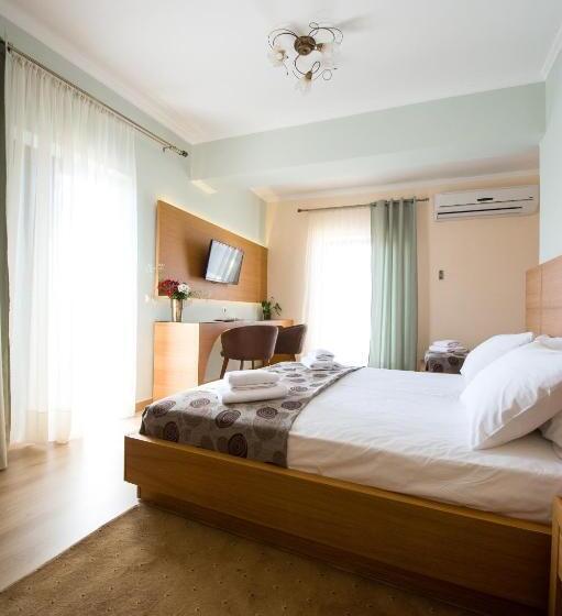 Трехместный Номер Deluxe, Olympion