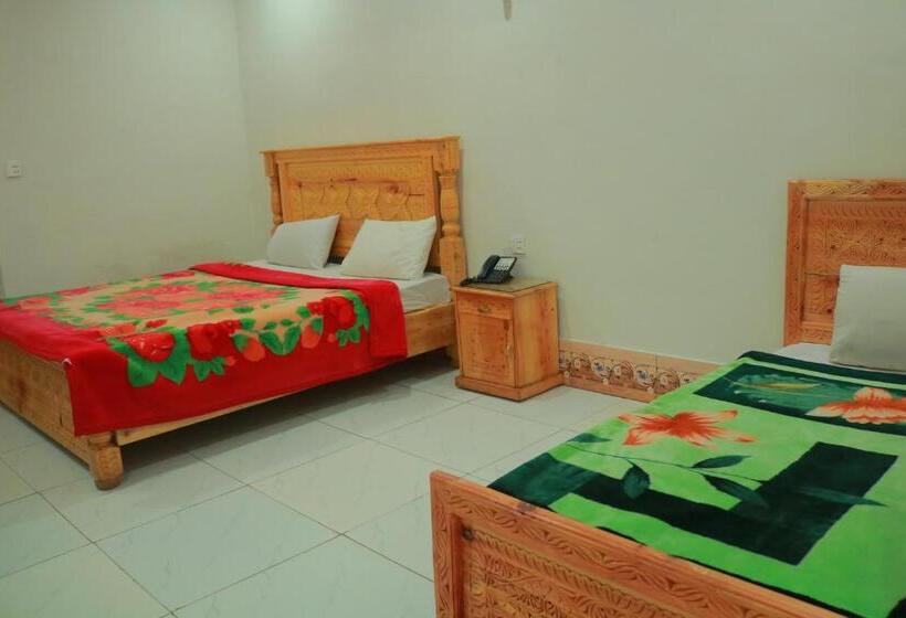اتاق ساده سه‌ نفره, Pearl Continental Hotel Malam Jabba