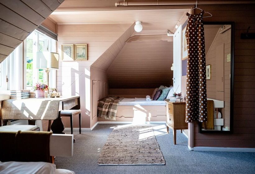 Семейный Номер, Fjærland Fjordstove Hotell   Huseby Hotelldrift As