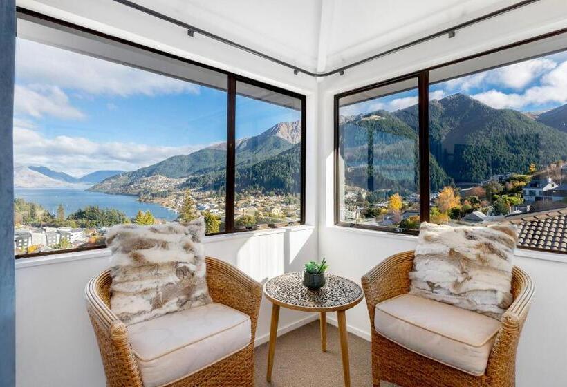 Quarto Superior, Balmoral Lodge