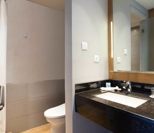 Люкс, Batiqa Hotel Cirebon