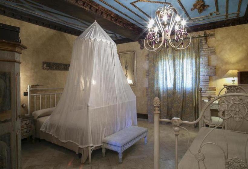 Полулюкс, Boutique Hoces Del Duraton