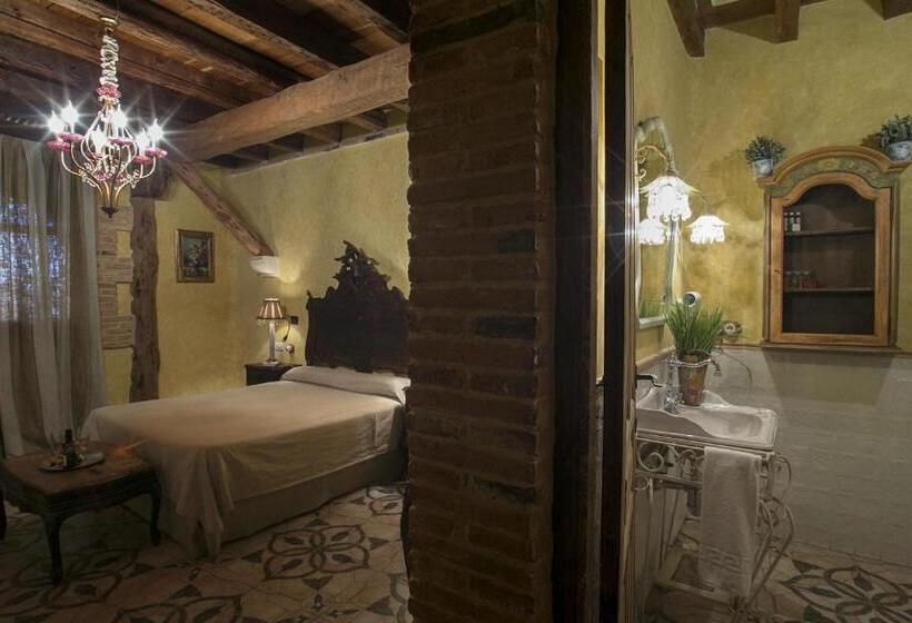 Полулюкс, Boutique Hoces Del Duraton