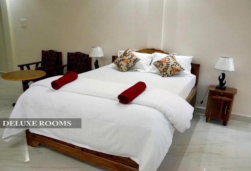 带阳台的豪华间, Pritams Cottages Guest House
