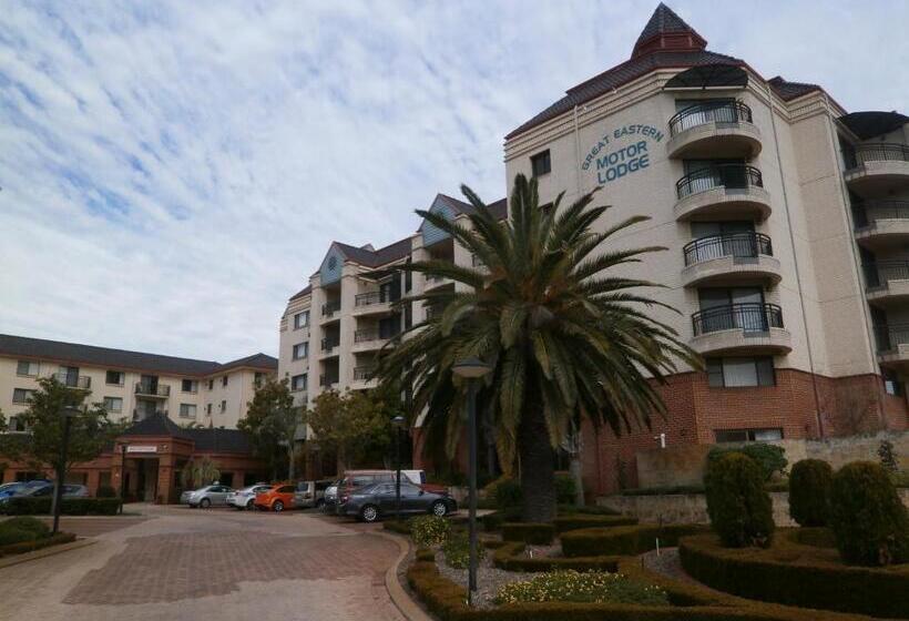 سوییت, Great Eastern Motor Lodge