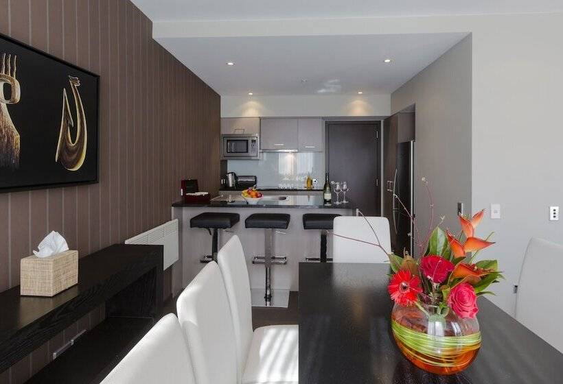דירת 4 חדרים, Queenstown Village Apartments
