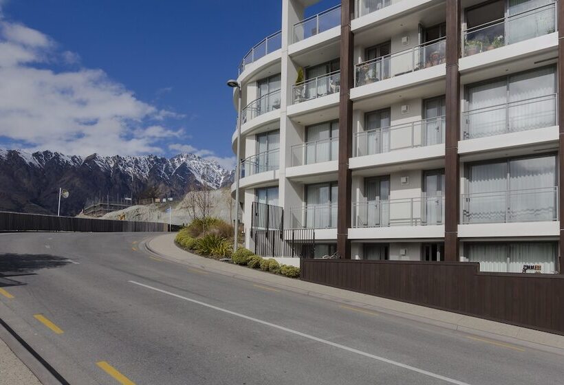 דירת 5 חדרי שינה, Queenstown Village Apartments