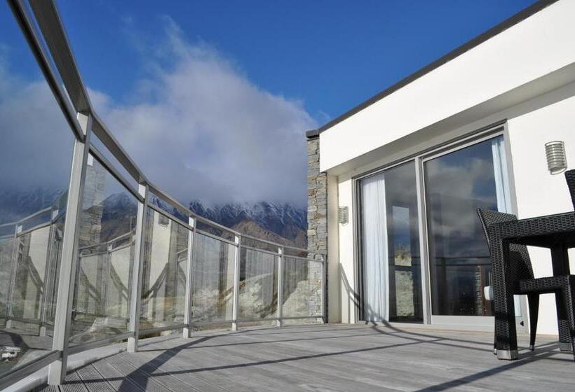 דירת פנטהאוז 1 חדרי שינה, Queenstown Village Apartments