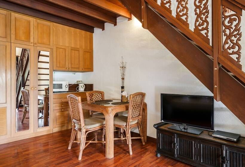 デラックストリプルルーム, Royal Cottage Residence