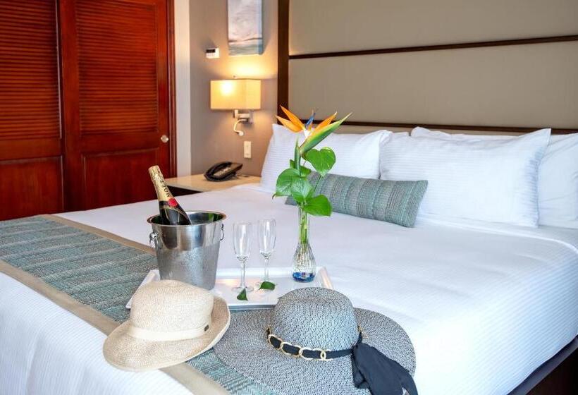 سوییت با چشم‌انداز دریا, The Villas At Simpson Bay Resort