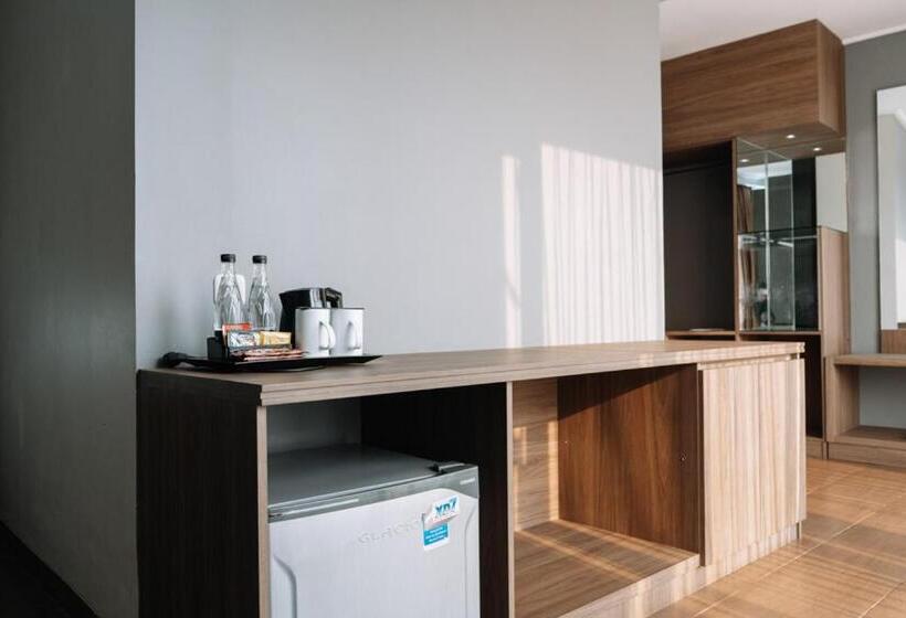 Полулюкс, Anugrah Hotel Sukabumi