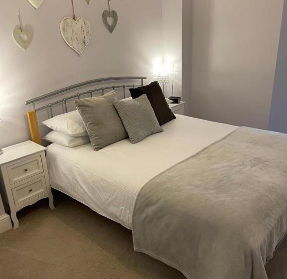 Люкс Deluxe Кровать Кинг, Nythfa Guest House