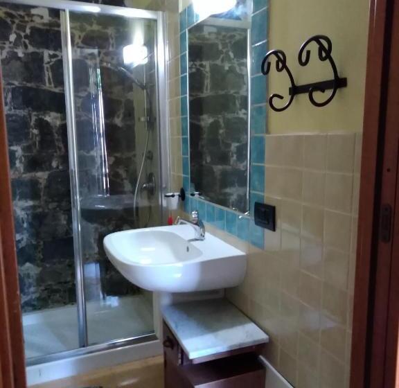 اتاق استاندارد یک نفره, La Corte Di Lucina