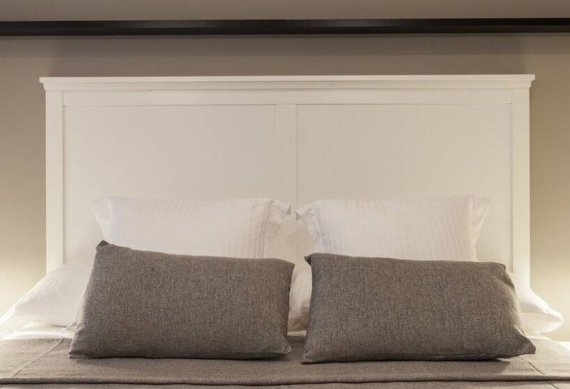 Студия Стандарт, Kare No Apartments By Sitges Group