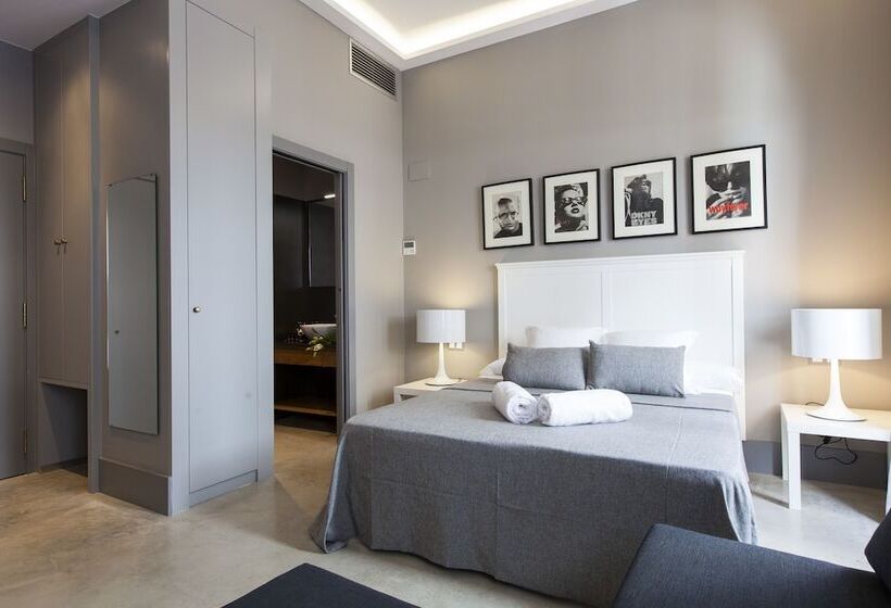 Студио Стандарт с Балконом, Kare No Apartments By Sitges Group