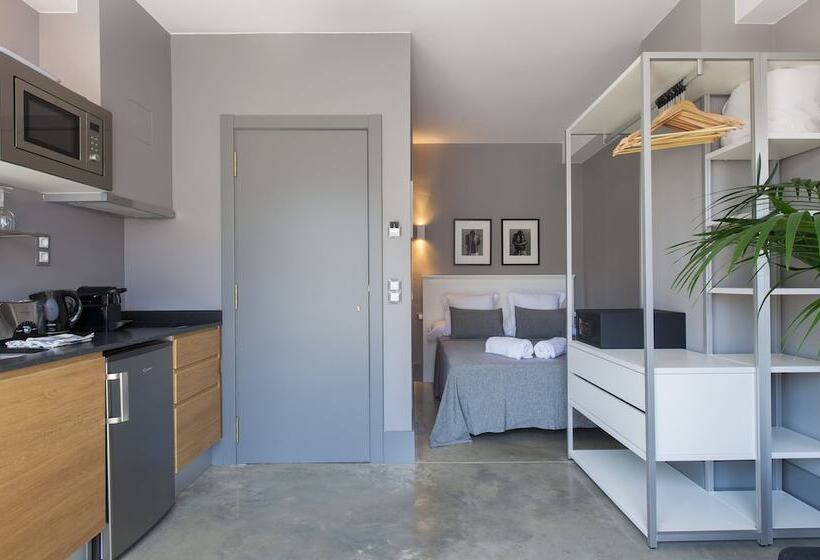 Студио Стандарт с Террасой, Kare No Apartments By Sitges Group