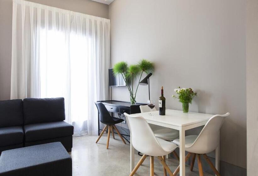 Estúdio Estandar com Sacada, Kare No Apartments By Sitges Group