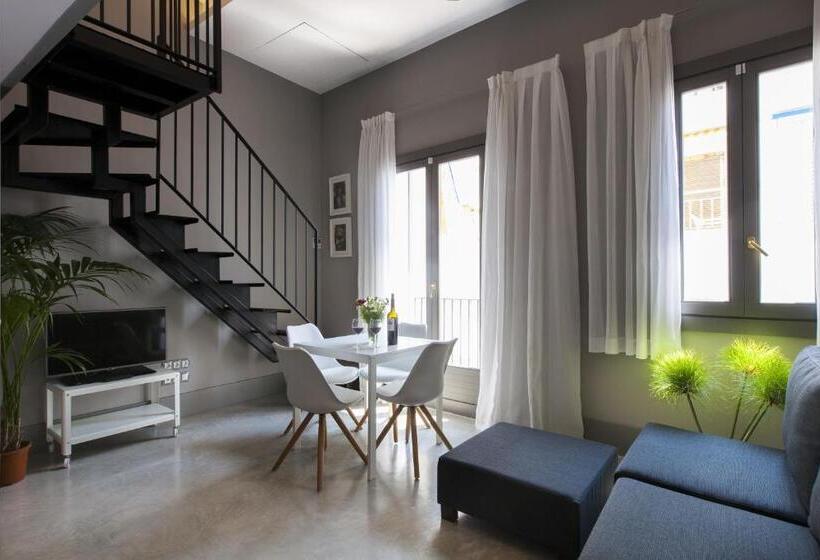 Студия Deluxe, Kare No Apartments By Sitges Group