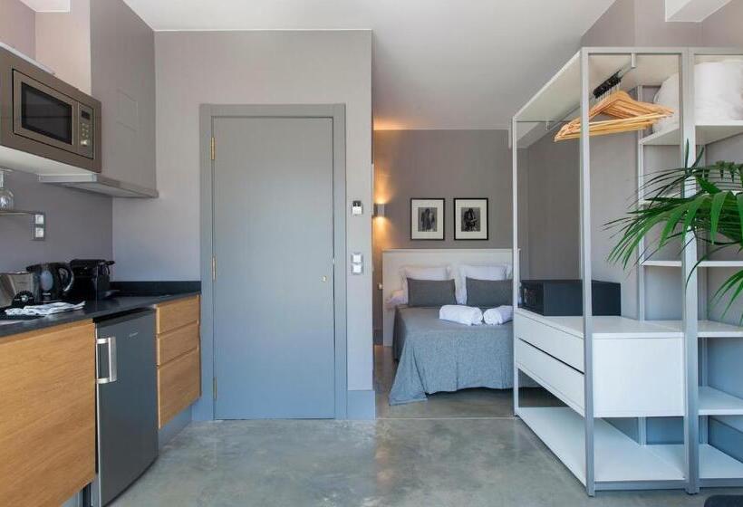 Студио Стандарт с Террасой, Kare No Apartments By Sitges Group