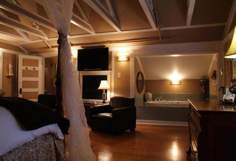Номер Superior Кровать Кинг, Leaside Manor