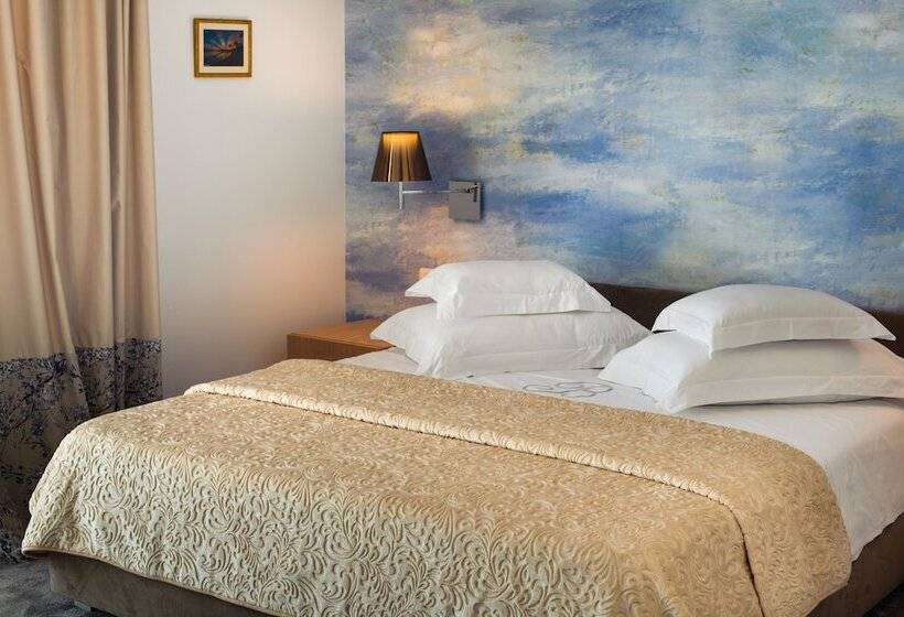 디럭스 룸, Boban Luxury Suites