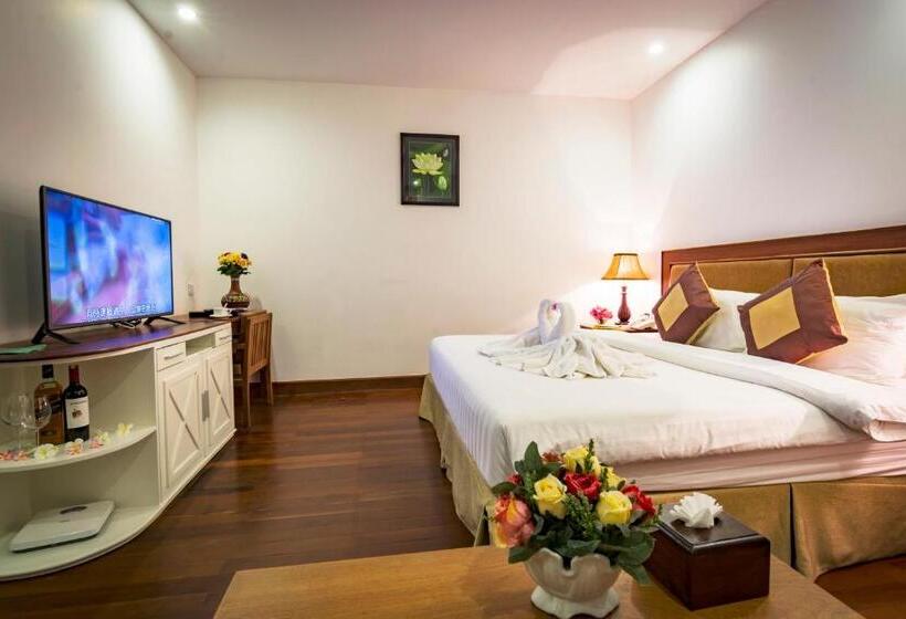 חדר דלוקס, Phnom Penh Katari